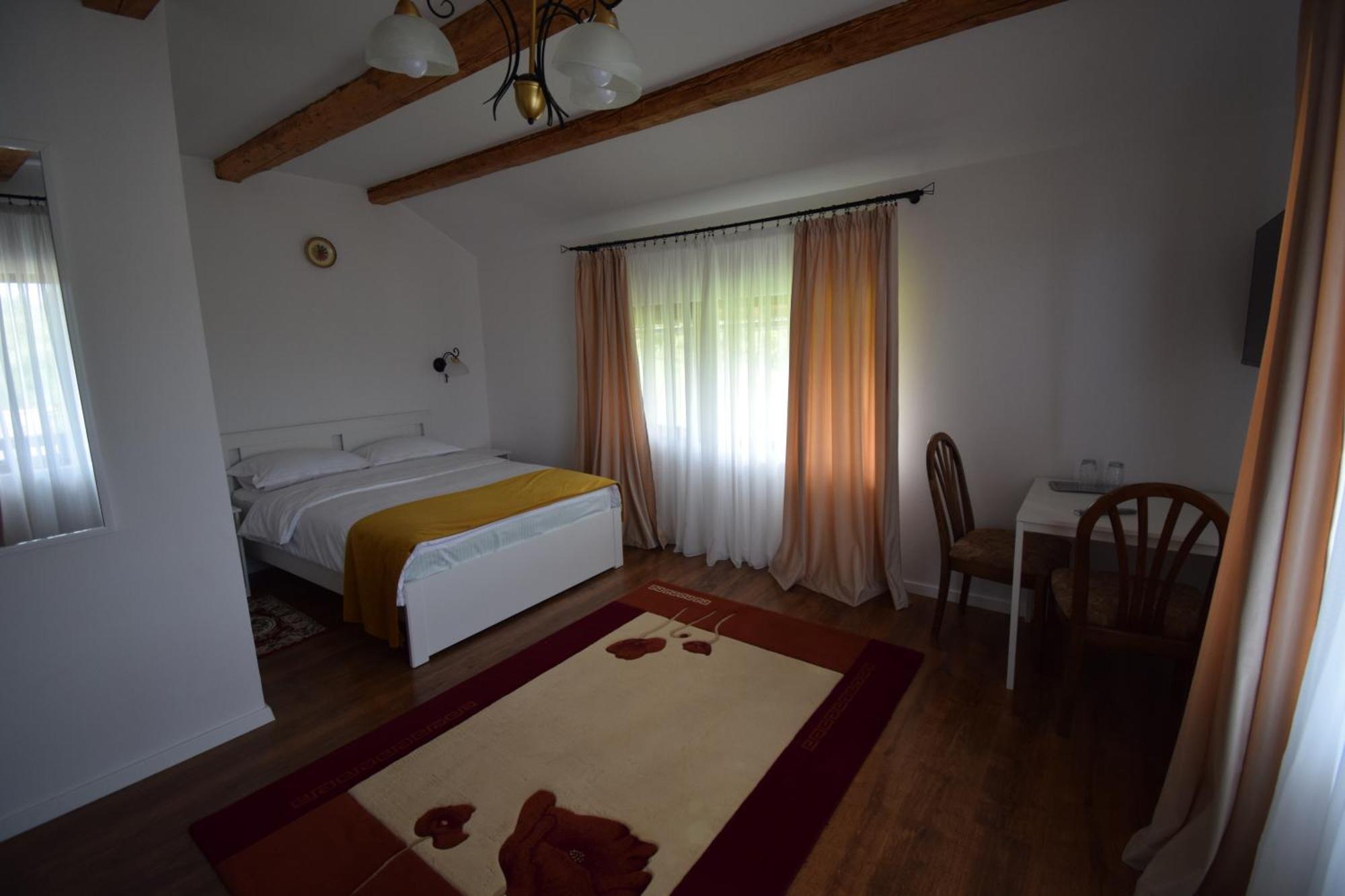 La Radacini Apartment Horezu Luaran gambar