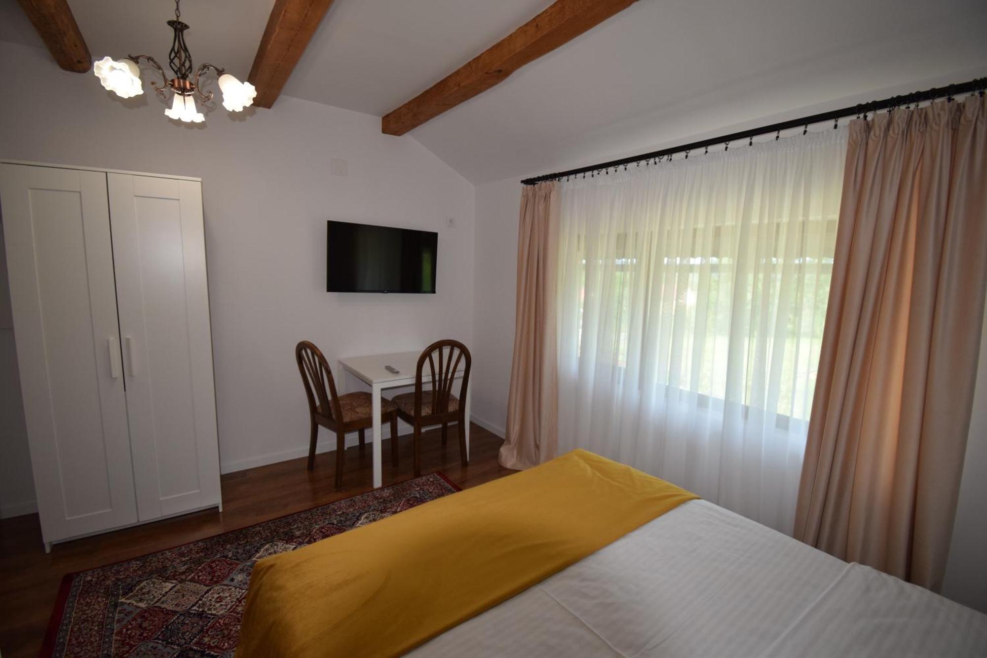 La Radacini Apartment Horezu Luaran gambar