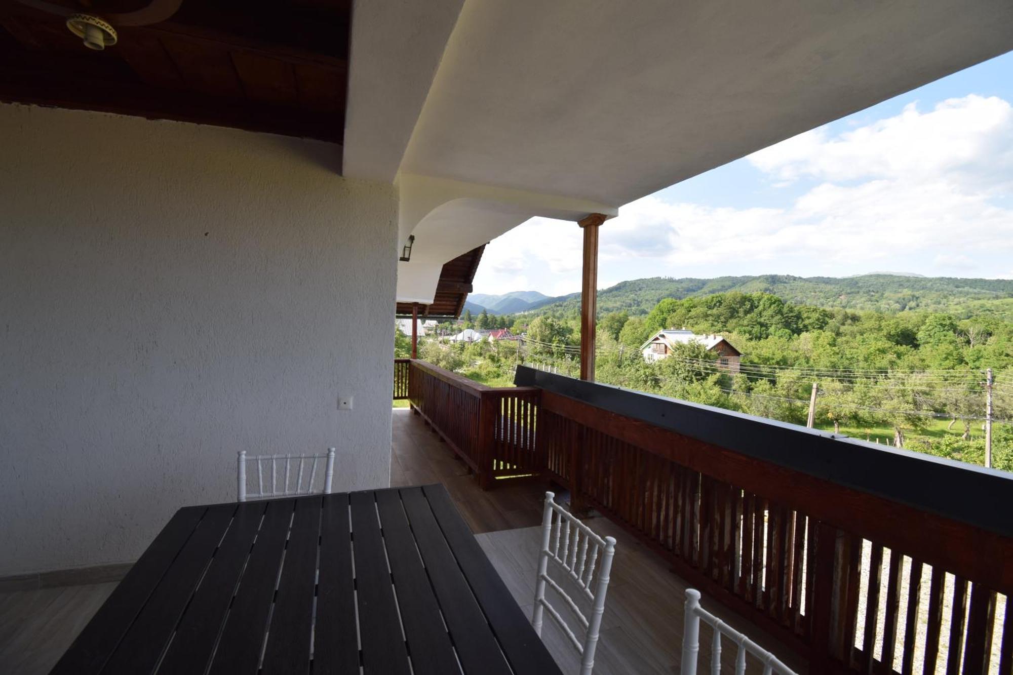 La Radacini Apartment Horezu Luaran gambar