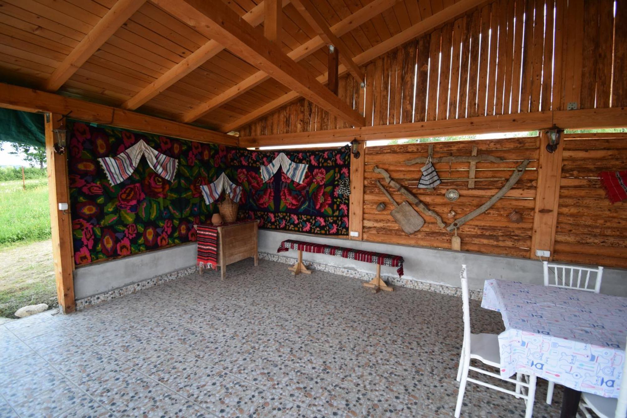 La Radacini Apartment Horezu Luaran gambar